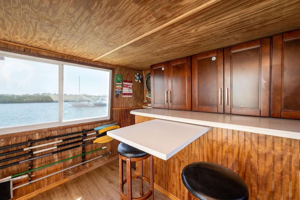 Beautiful Houseboat In Key West Hotel Ngoại thất bức ảnh
